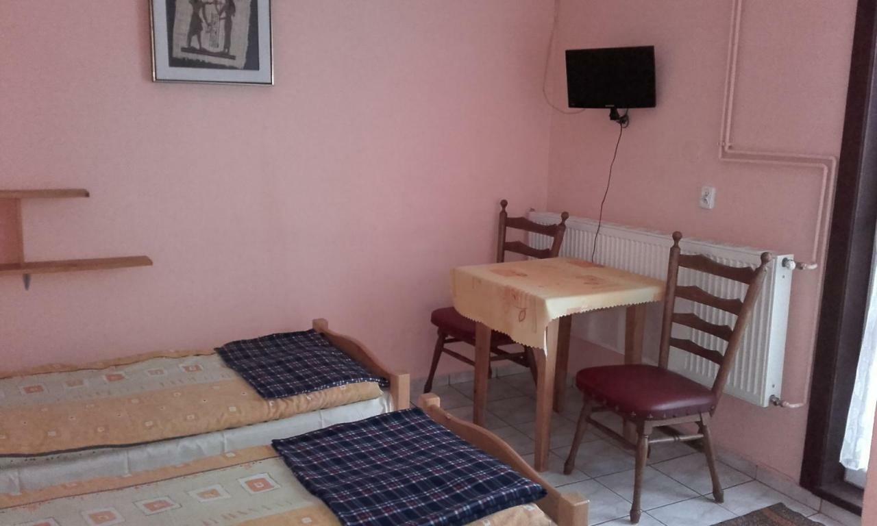 Pokoje Goscinne U Danuty Mizerna Bagian luar foto